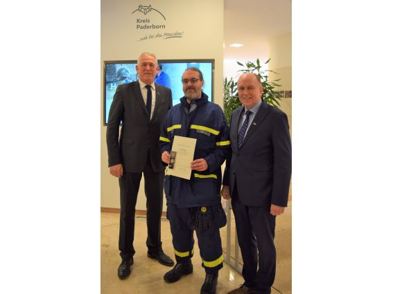 THW-Einsatzkräfte erhalten Bundesflutmedaille - Fluthilfe 2021 © Kreis Paderborn